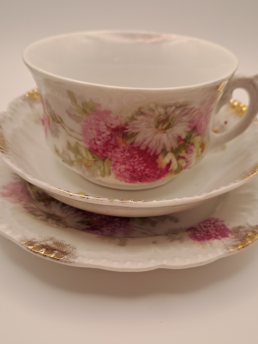 ​Vtg Floral Teacup Saucer Dessert Plate Trio Pink Mums Chrysanthemum Gold Rim